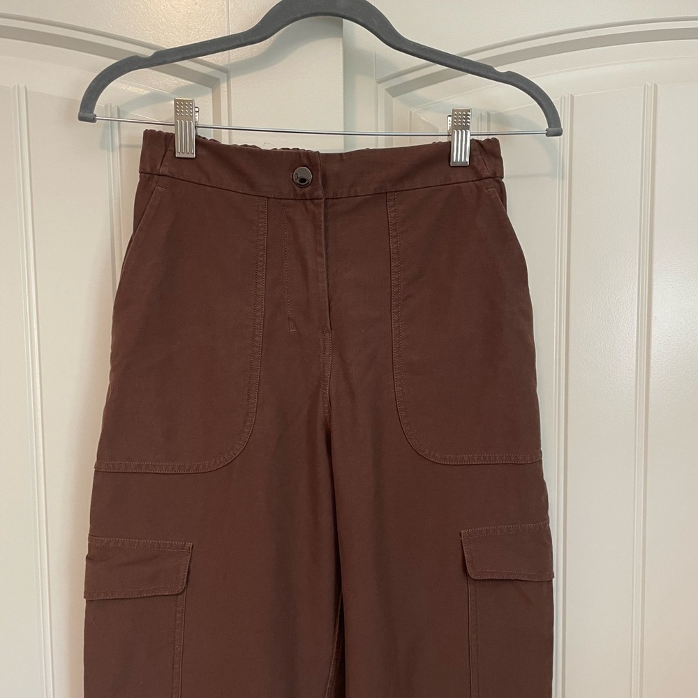 Lululemon Light Utilitech Cargo Pocket High-Rise Pant
Java brown size 24 - Picture 4 of 10